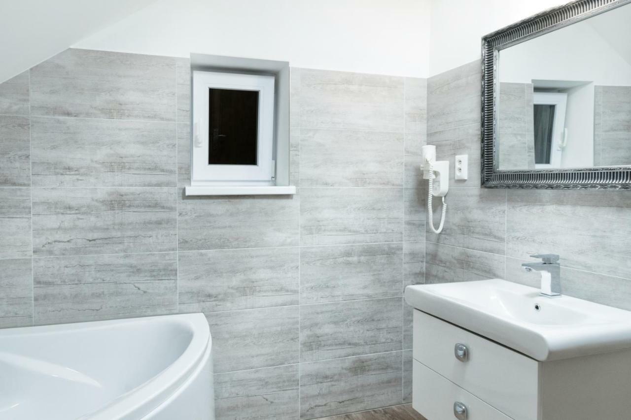 Villa Centrum Apartmány Martin Esterno foto