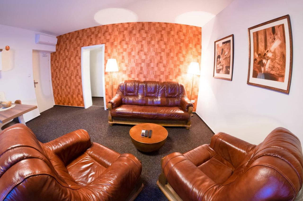 Villa Centrum Apartmány Martin Esterno foto